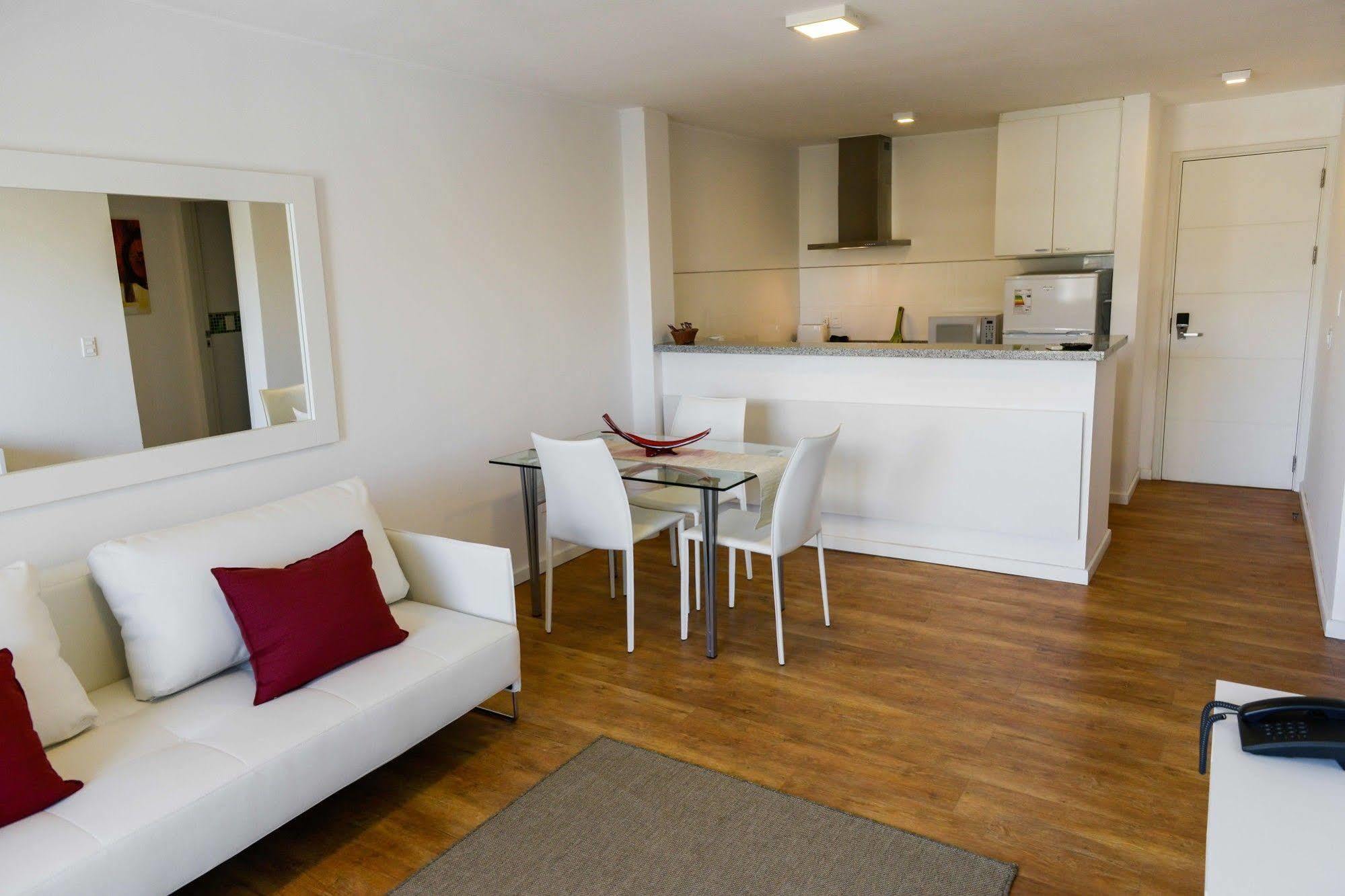 Merit Montevideo Apart & Suites Exterior foto